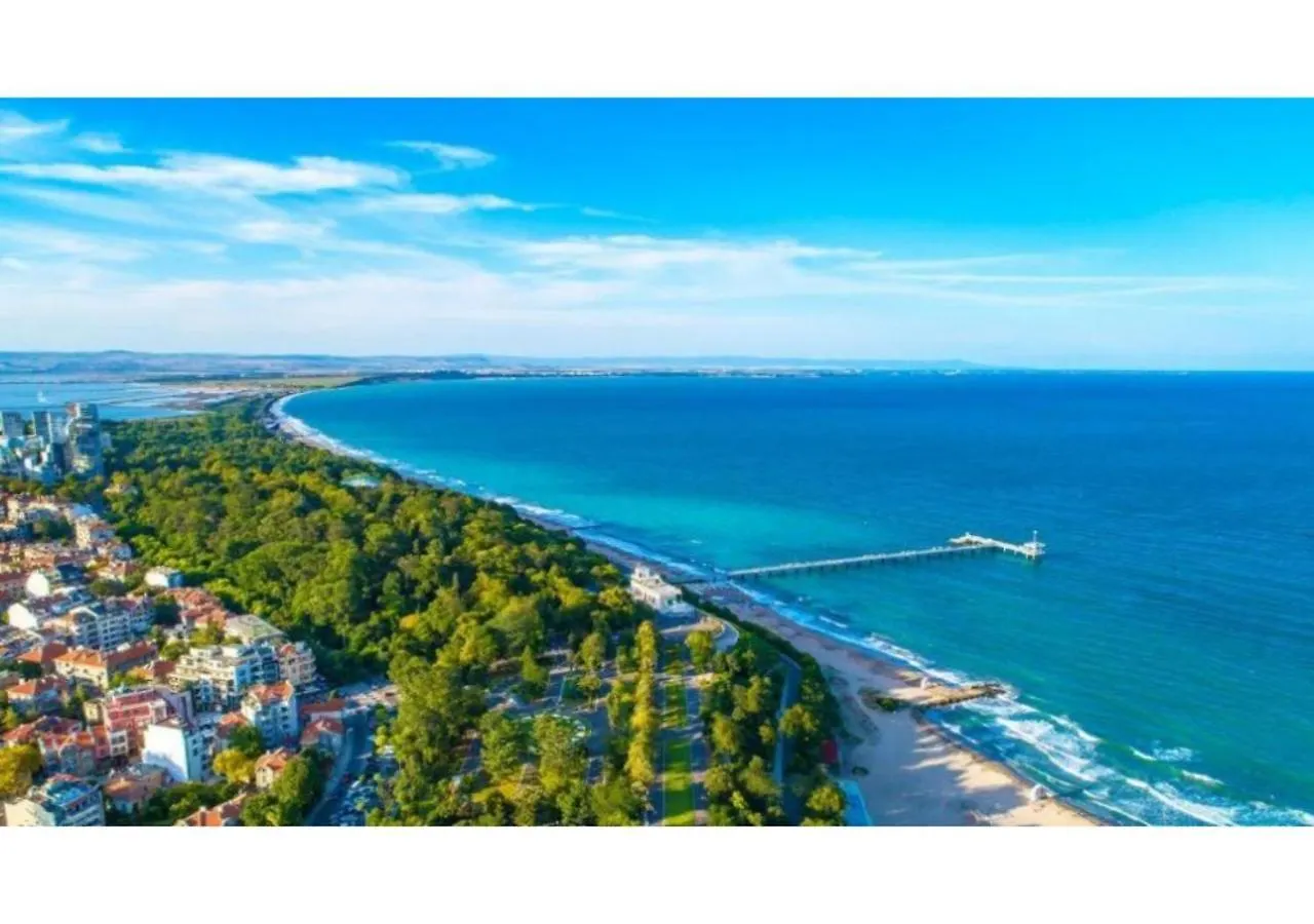Luxury Apartment On The First Line To The Sea Burgas